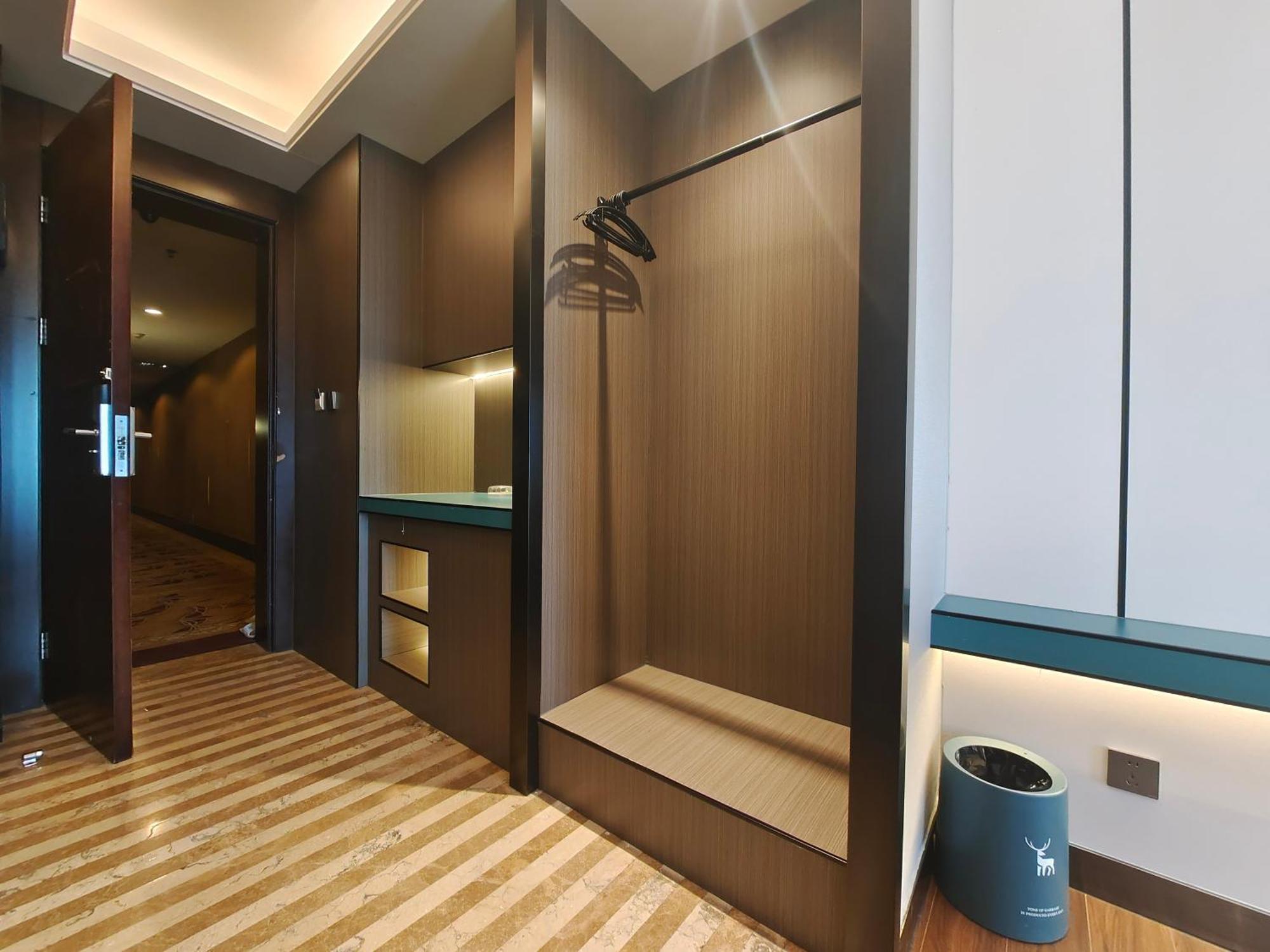 Star Stage International Apartment Hotel - 1Min To Line2 & Line8 Changgang Stn-Free Private Car Delivery To Canton Fair From Apr 15Th To May 4Th Luaran gambar