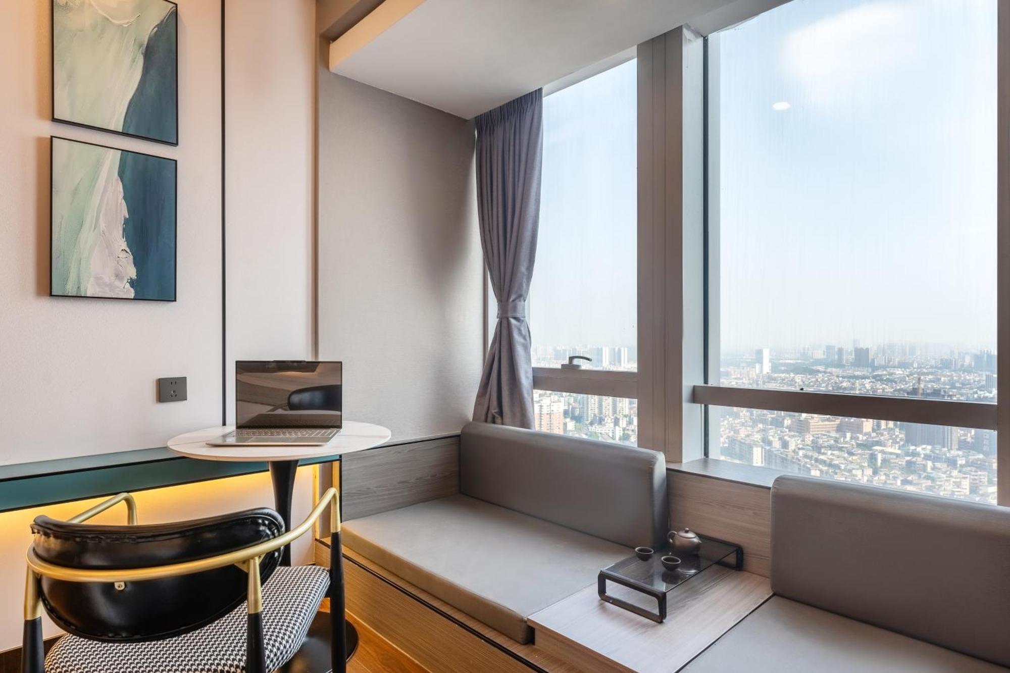 Star Stage International Apartment Hotel - 1Min To Line2 & Line8 Changgang Stn-Free Private Car Delivery To Canton Fair From Apr 15Th To May 4Th Luaran gambar